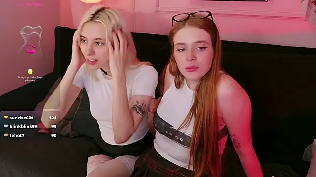 2girls1cam_ Chat XXX live