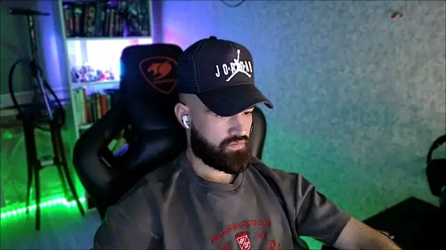 Chat XXX en directo de _Serious_Man
