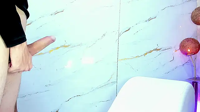 AmazingOrgasm XXX чат на живо