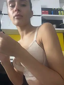 InnesBella Chat XXX live