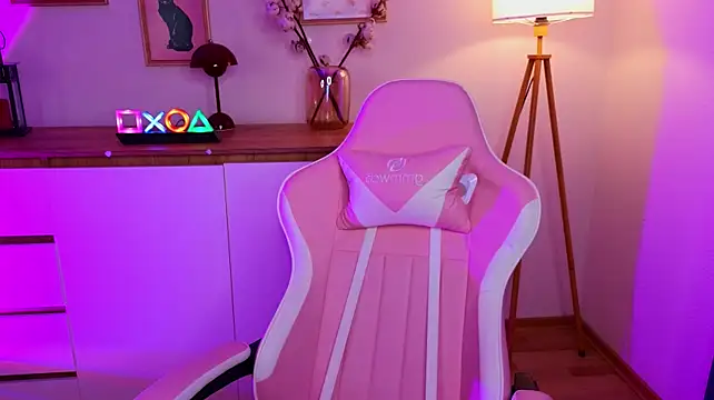 e1v1s live XXX chat