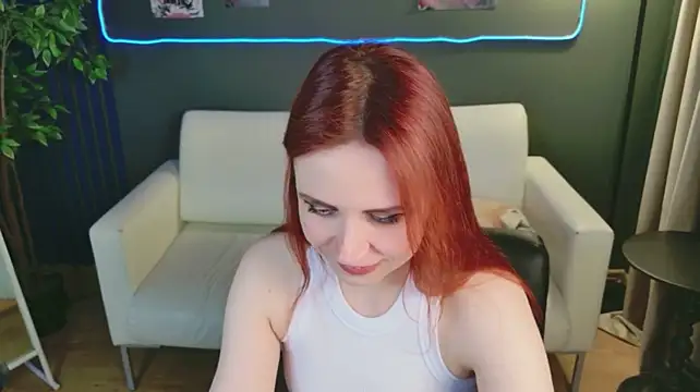 _Ava_Sky_ Chat XXX in diretta