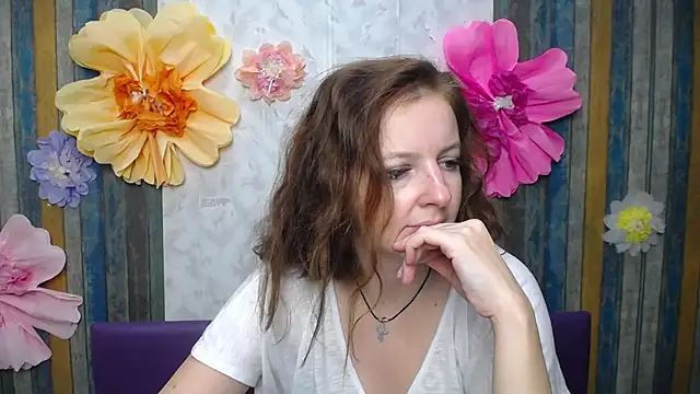 Živý XXX chat MeganPirs