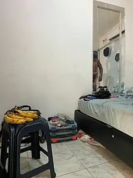 Chat +18 de bigdick211292 ao vivo