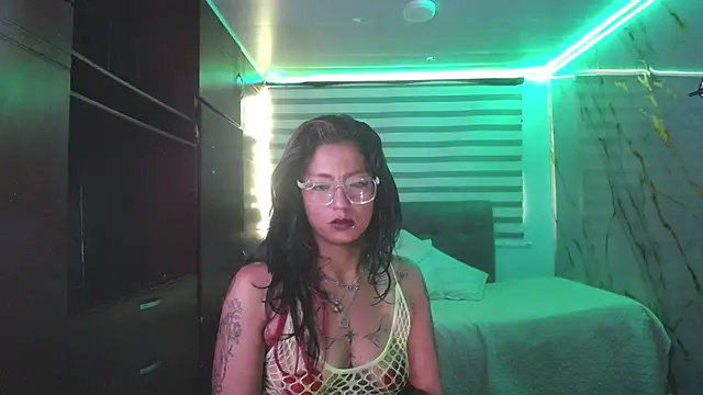 SamathaMay live XXX chat