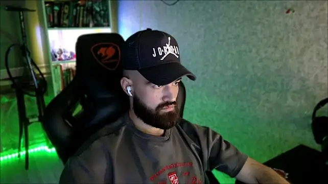 Chat XXX en directo de _Serious_Man