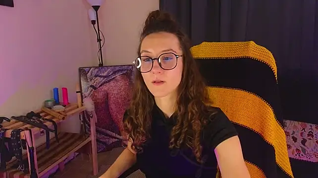 laracroftmansion's Live XXX Chat
