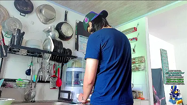 Andy_gray Adlı Modelin Canlı XXX Sohbeti