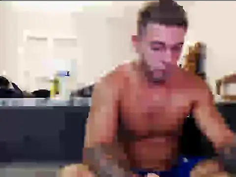 Chatroom XXX en direct de Elkafit28