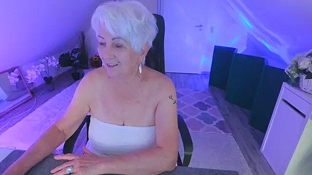 Chat XXX ao vivo de LovelyHelena