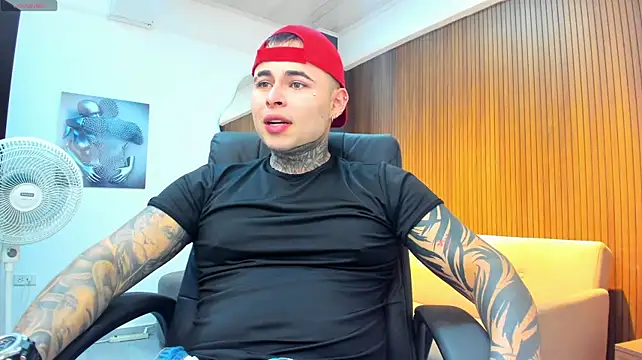 Онлайн чат XXX phillippee_