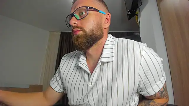 Findom_guy 라이브 XXX 채팅