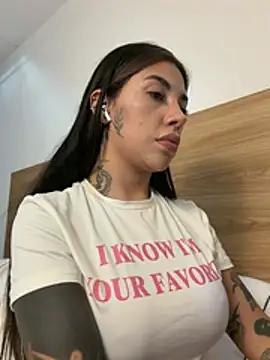 Chatroom XXX en direct de karolvegaa