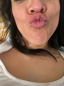 Chat XXX ao vivo de Mila_rebel