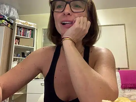 SolLina Live XXX-chat