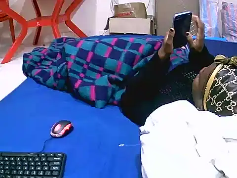 Chat +18 de QueenSar ao vivo