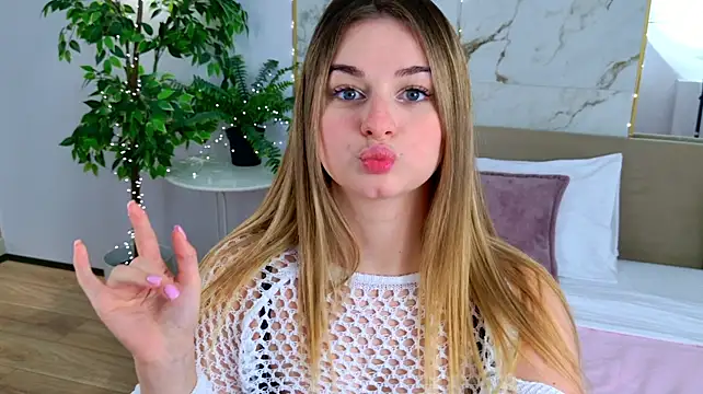 Chat +18 de SweetyLicky ao vivo