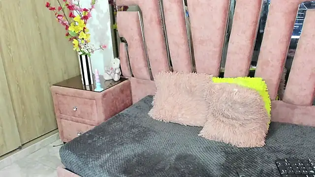 MaraKarly Chat XXX live
