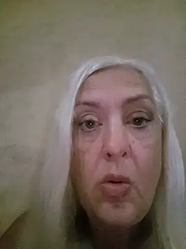 Julia20X 라이브 XXX 채팅