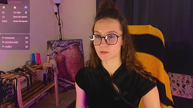 Chat +18 de laracroftmansion ao vivo