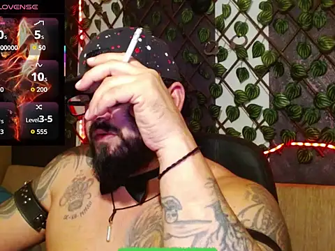 mr_wolf46 Live XXX Chat