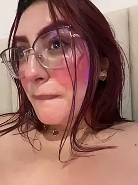 Chatroom XXX en direct de VioletPearson