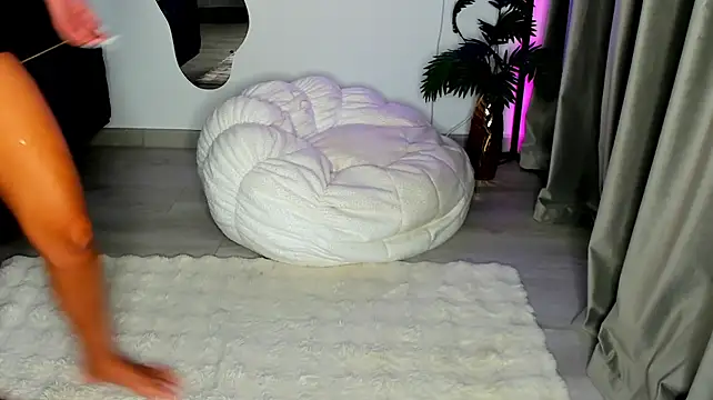 SluttyMaddy Adlı Modelin Canlı XXX Sohbeti