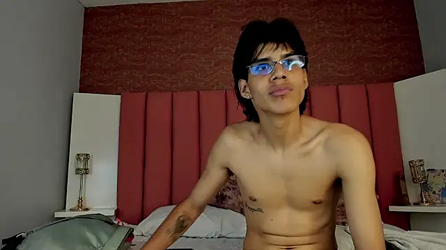 littlespotsn Live XXX chat