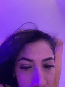 Chat XXX ao vivo de MAHOMI_ROSE