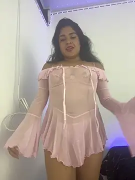 EmilyNoir1 Adlı Modelin Canlı XXX Sohbeti
