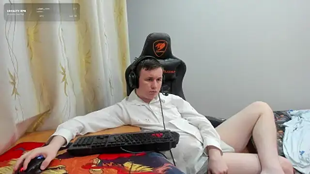 iliaskrislove's Live XXX Chat