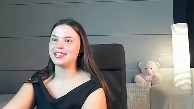 Laraaa_Loom – Live XXX-chat