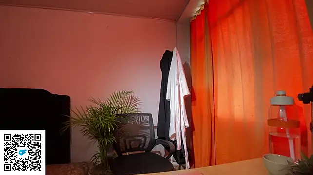 DeusbelliS élő XXX-chatje