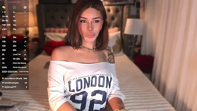 Czat XXX na żywo – ParisianDoll