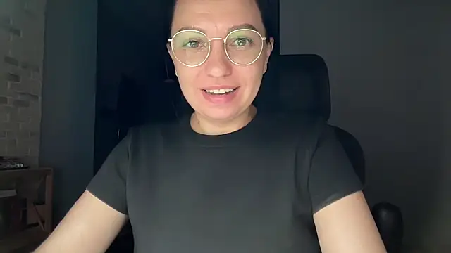Chat +18 de KamilaXHot ao vivo