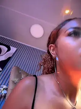 Tprettytiana live XXX chat
