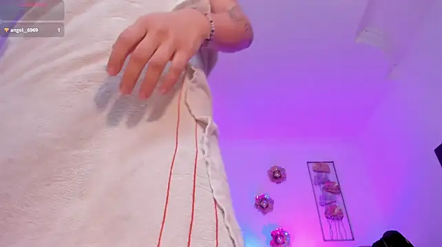 Chat XXX en directo de Naiely_Naides