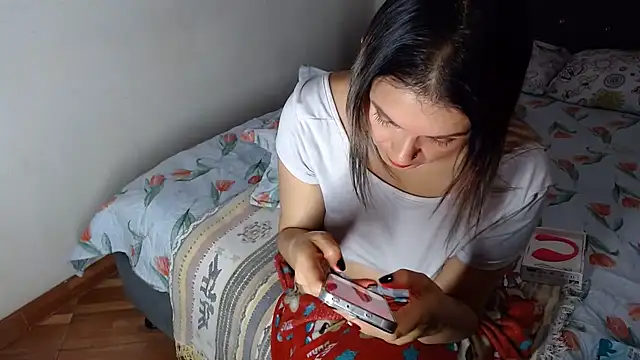 Chantal_hott Chat XXX live