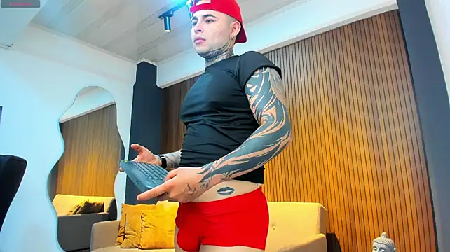 XXX chat uživo modela phillippee_