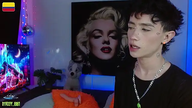 maxiy_001 Chat XXX live