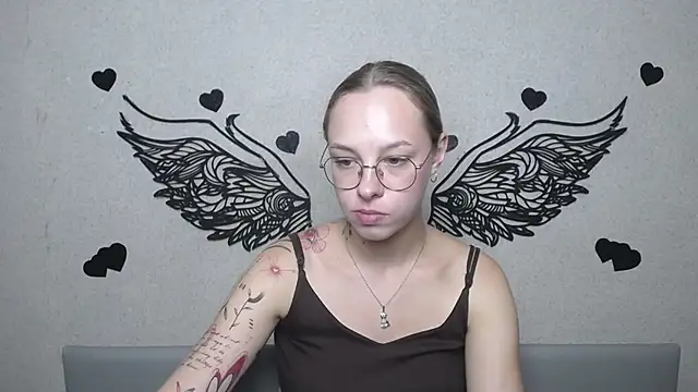 SteshaGlass Chat XXX in diretta