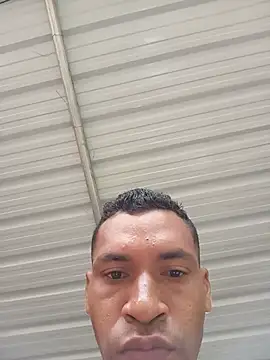 XXX chat uživo modela Mesero26
