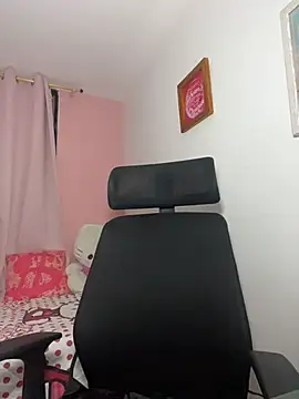 Chat +18 de Melody_Fox26 ao vivo