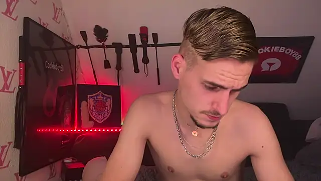 Cookieboy88 লাইভ XXX চ্যাট