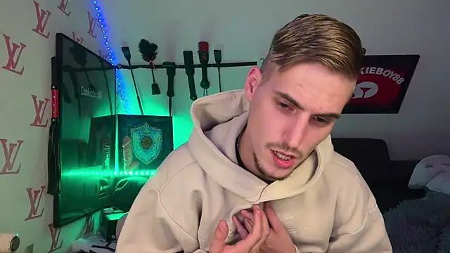 Cookieboy88's Live XXX Chat
