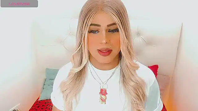 XXX chat uživo modela macgenta_drackk