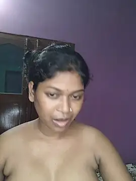 Chat +18 de V_Hot_Shila ao vivo