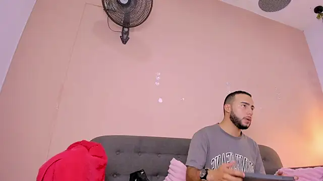 عرض كام Raven_y_vex_