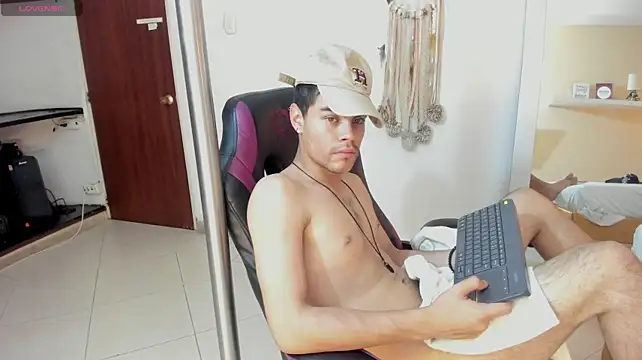 Lycan____ Chat XXX live