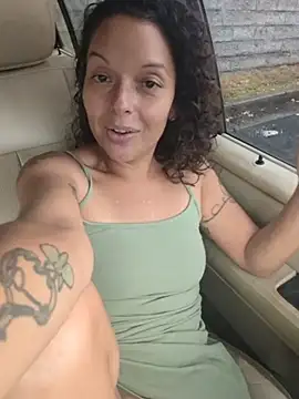 RiskyRoxy XXX чат на живо